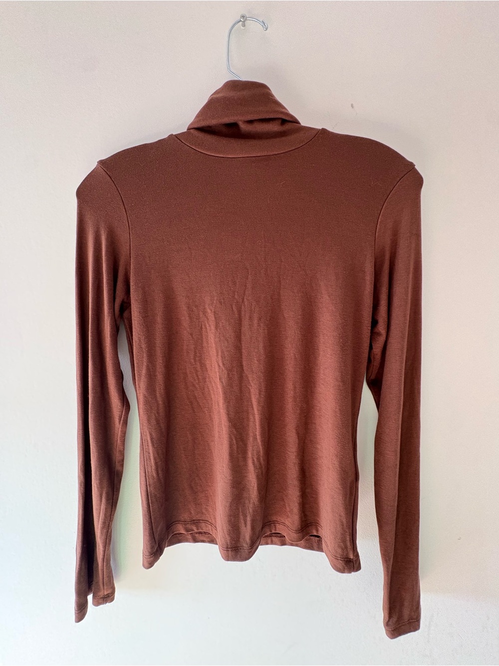 Anthropologie Ribbed Long Sleeve Turtleneck Top – Minimalist Layering Essential - Picture 5 of 9